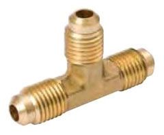 BRASS-118 T2-6 FLARE TEE 3/8 A 00342